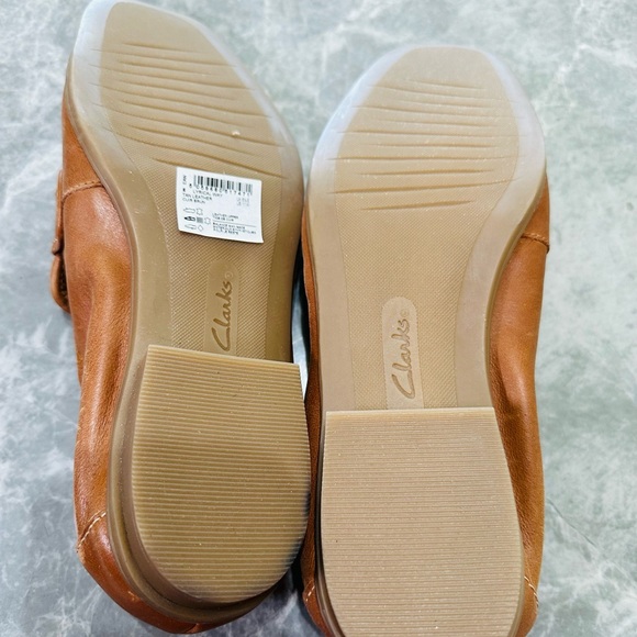 Clarks Womens Brown Perforated Leather Career Loafers Size 11 Wide 7679202) - Picture 5 of 5